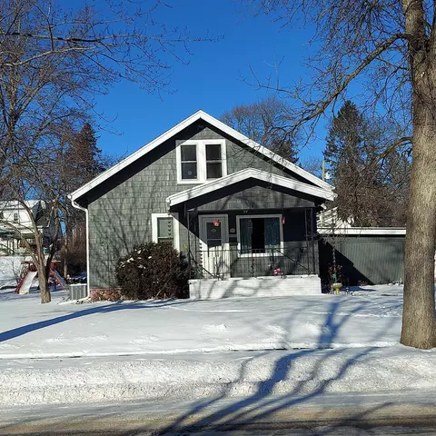 602 Oak St, Spooner, WI 54801