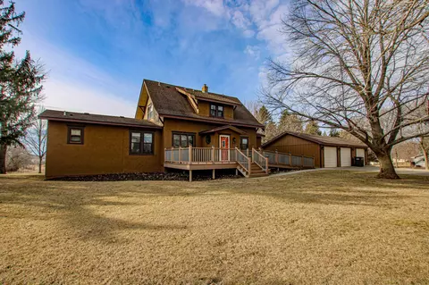 711 E 8th St, Starbuck, MN 56381