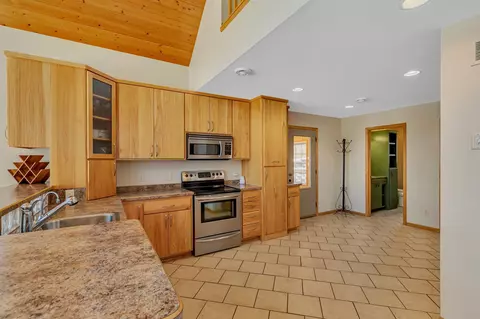 Kitchen - 33326 Birch Crest Rd, Grey Eagle, MN 56336 photo 4 of 4