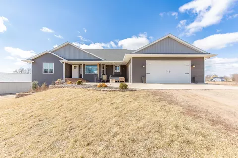 7080 560th St, Pine City, MN 55063