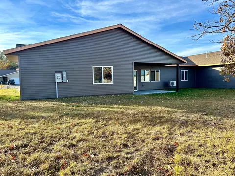 706 Maple Ave, Park Rapids, MN 56470 photo 4