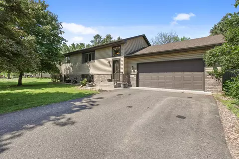 10830 Grouse St NW, Coon Rapids, MN 55433