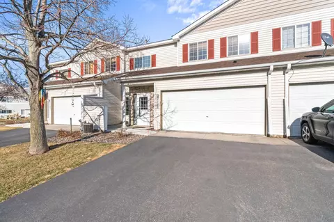 21163 S Clydesdale Curv, Forest Lake, MN 55025
