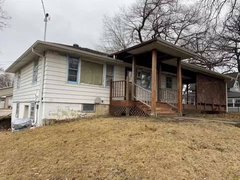 2200 Belmont Ln, Mound, MN 55364