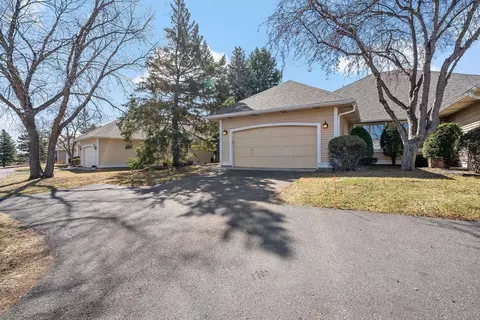 736 Winterberry Dr, Woodbury, MN 55125