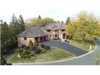 6981 Kenmare Dr, Bloomington, MN 55438
