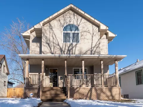4037 Clinton Ave S, Minneapolis, MN 55409