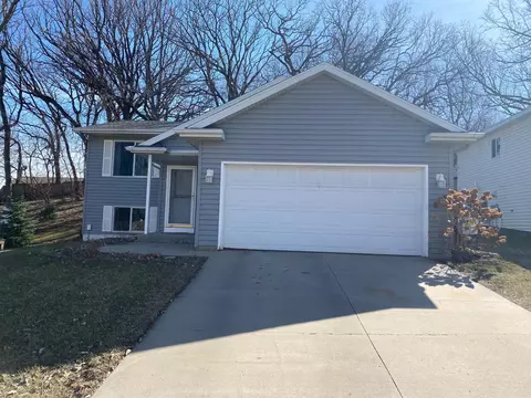 4342 7th St NW, Rochester, MN 55901