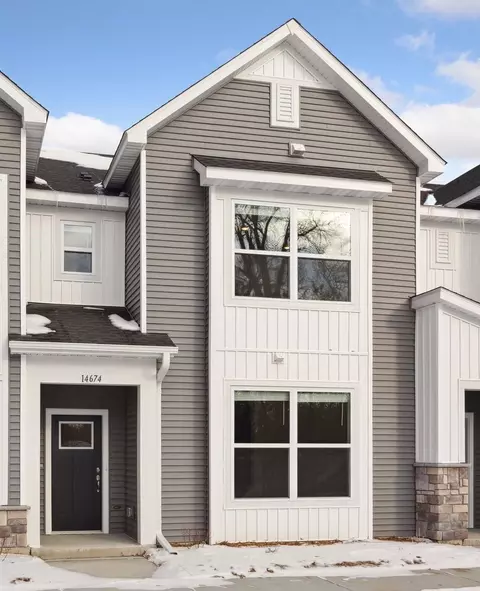 14674 Twin Lakes Cir, Burnsville, MN 55306