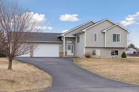 869 162nd St, Hammond, WI 54015