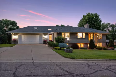 2118 15th St NW, Faribault, MN 55021 photo 3