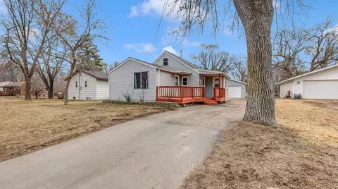 133 4th Ave, Spicer, MN 56288
