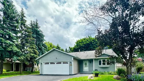 5707 W 137th St, Savage, MN 55378
