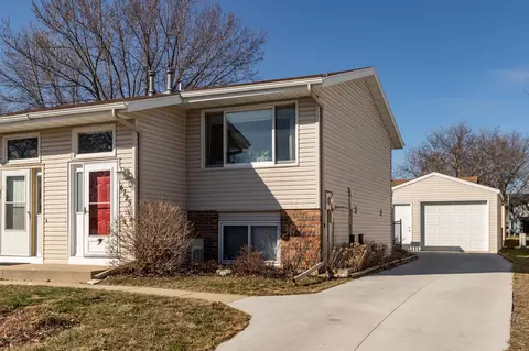 4725 13th Ave NW, Rochester, MN 55901