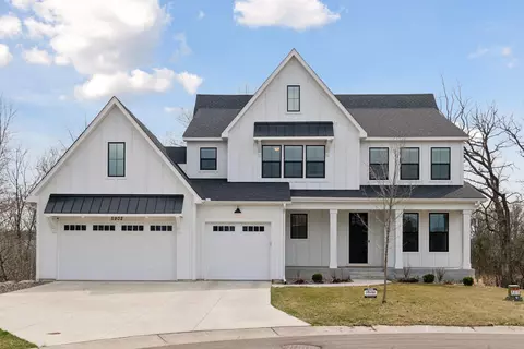 5902 Xanthus Pl N, Plymouth, MN 55446