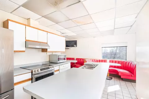 1516 E 2nd St, Duluth, MN 55812 photo 13