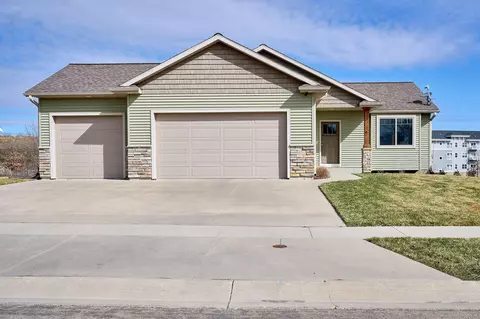 4563 Baraboo St NW, Rochester, MN 55901