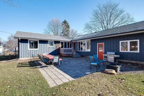 2583 Dellwood Ave, Roseville, MN 55113