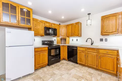 100 6th St E, Ada, MN 56510 photo 9