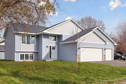 407 Maple St, Farmington, MN 55024