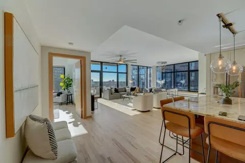 1120 S 2nd St #815, Minneapolis, MN 55415