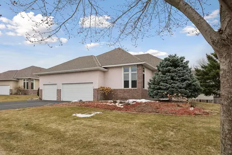 4220 Magnolia Pl N, Plymouth, MN 55441