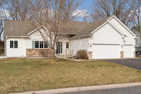 3912 Marshland Ct, Saint Bonifacius, MN 55375