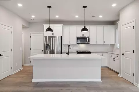2440 N Blossom Cir, Orono, MN 55356