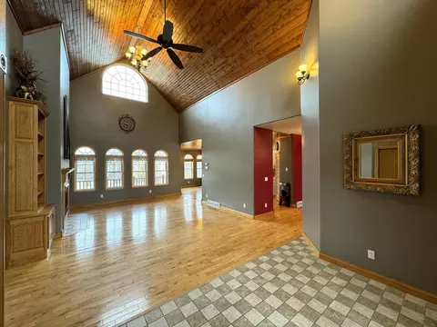 Entry Way - 36713 145th Ave, Eagle Bend, MN 56446 photo 1 of 8