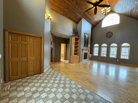 Entry Way - 36713 145th Ave, Eagle Bend, MN 56446 photo 2 of 8