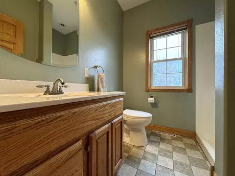 Bath - 36713 145th Ave, Eagle Bend, MN 56446 photo 6 of 8