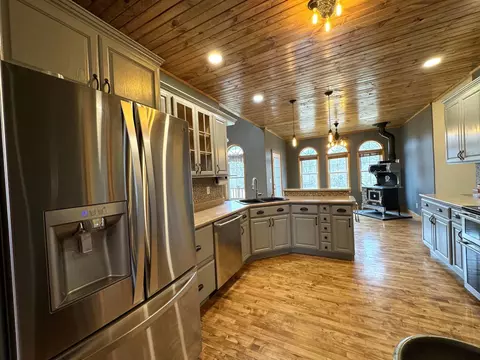 Kitchen - 36713 145th Ave, Eagle Bend, MN 56446 photo 2 of 6