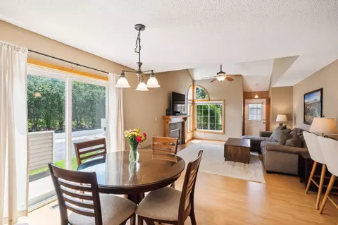 5525 E Fillmore Cir NE, Fridley, MN 55432