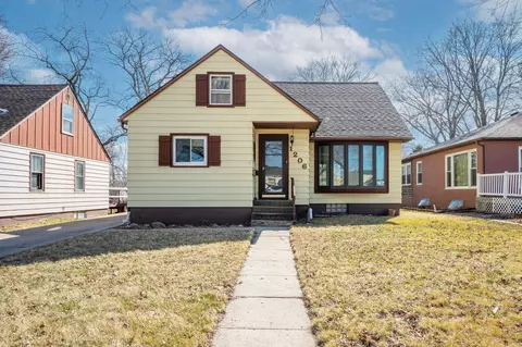 1206 Webster St, Fairmont, MN 56031