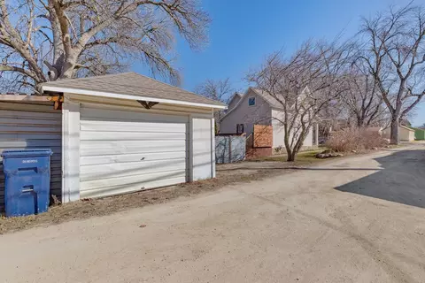 108 Spring St, Kenyon, MN 55946 photo 2
