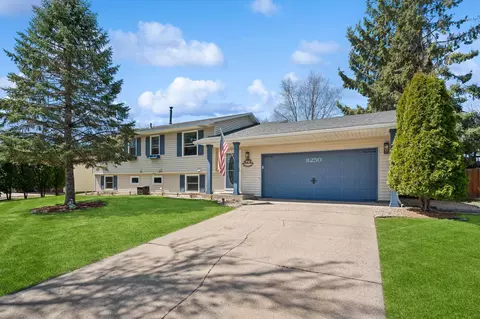 8250 Indian Blvd S, Cottage Grove, MN 55016