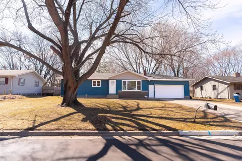 909 3rd Ave N, Sauk Rapids, MN 56379