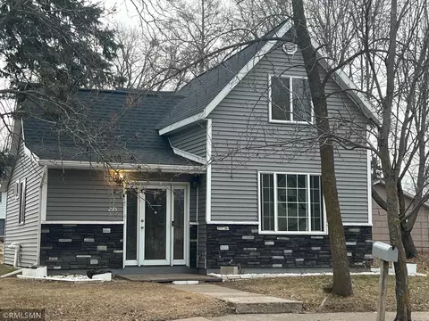 235 3rd Ave SE, Milaca, MN 56353