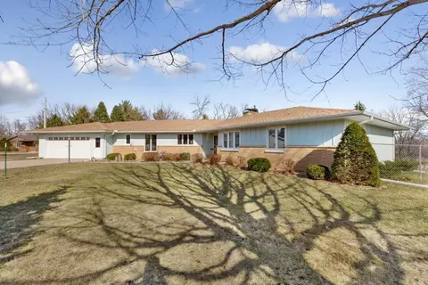 218 2nd St SE, Geneva, MN 56035