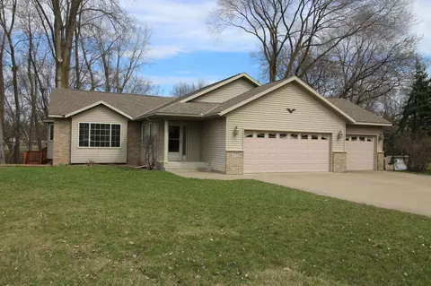 4035 Shadowwood Dr NE, Sauk Rapids, MN 56379