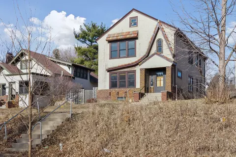 217 Cedar Lake Rd N, Minneapolis, MN 55405