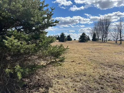 1313 County Road Tt, Warren Twp, WI 54023