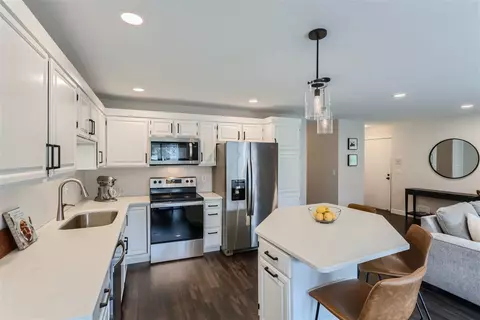 Kitchen - 6826 Langford Dr, Edina, MN 55436 photo 1 of 4