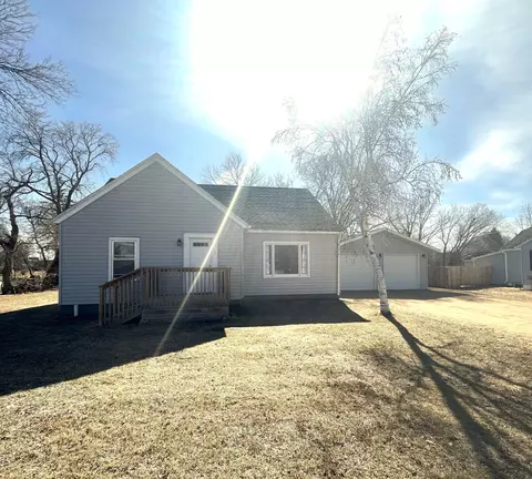 645 2nd Ave SW, Perham, MN 56573