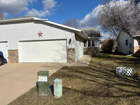 2302 18th Ave SE, Rochester, MN 55904