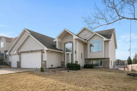 584 140th Ln NW, Andover, MN 55304
