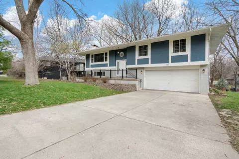 130 Hampshire Ave N, Golden Valley, MN 55427