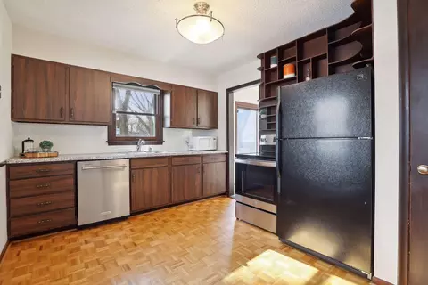8308 Upton Ave S, Bloomington, MN 55431 photo 7