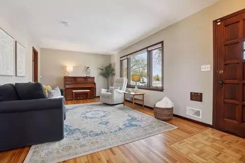 8308 Upton Ave S, Bloomington, MN 55431 photo 5