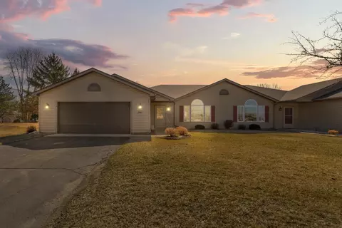 2401 Cornell Dr, Faribault, MN 55021